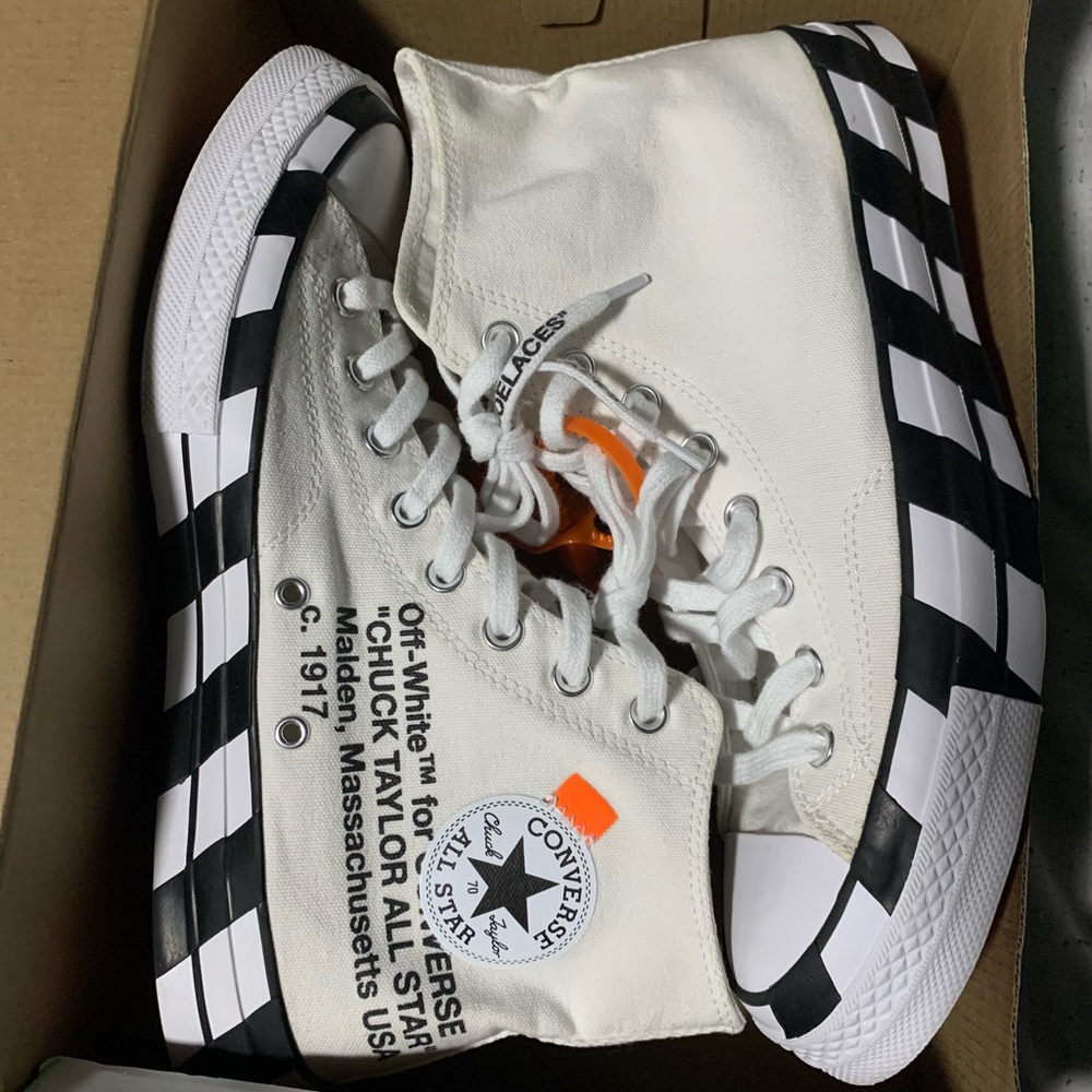 OFF WHITE X CONVERSE, SIZE 10.